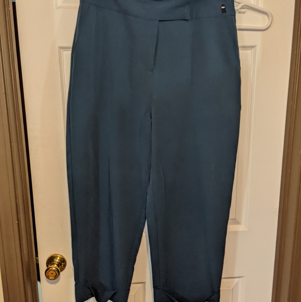 Her Universe Hot Topic Doctor Who 13th doctor capris cosplay pants size 13